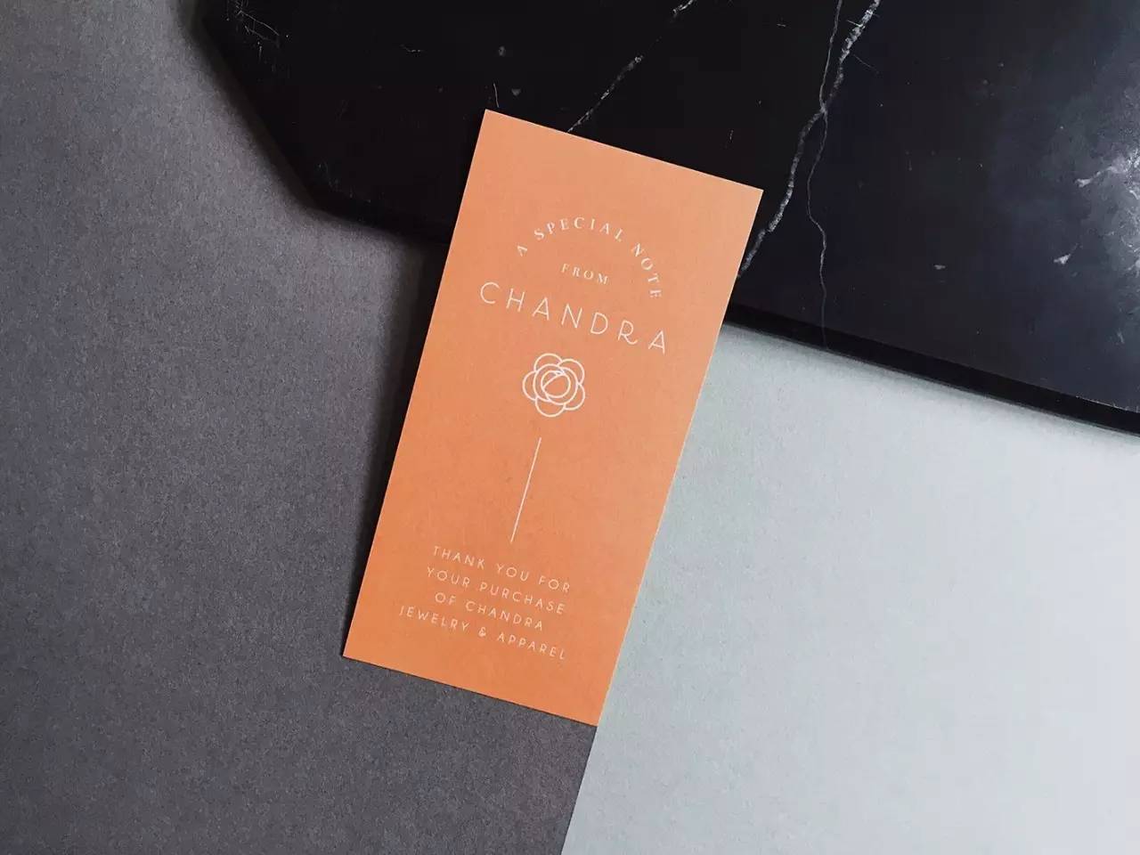 吊牌生產(chǎn)廠家-廣州駿業(yè)包裝實業(yè)有限公司 吊牌生產(chǎn)廠家