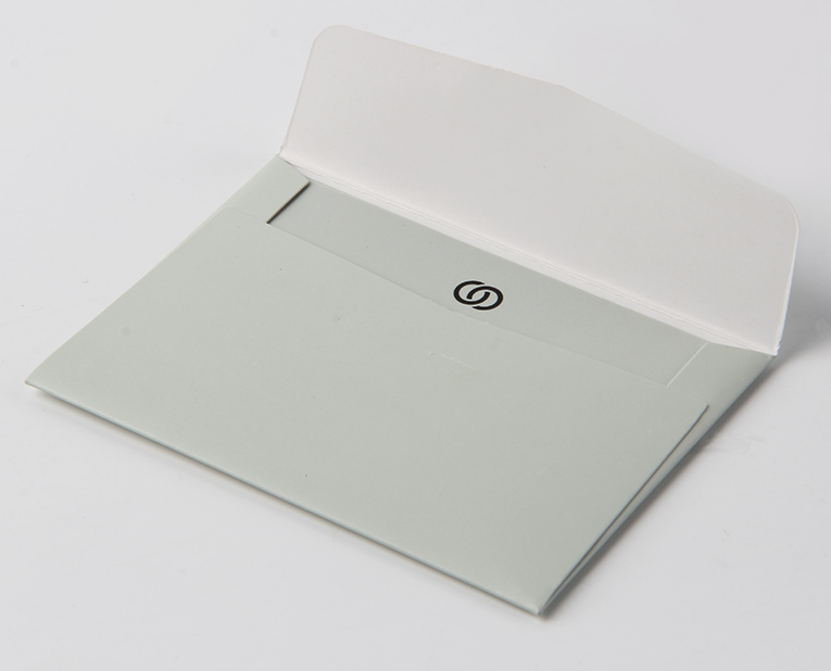 褲子的吊牌定做如果選擇合版印刷，記得考慮1個因素