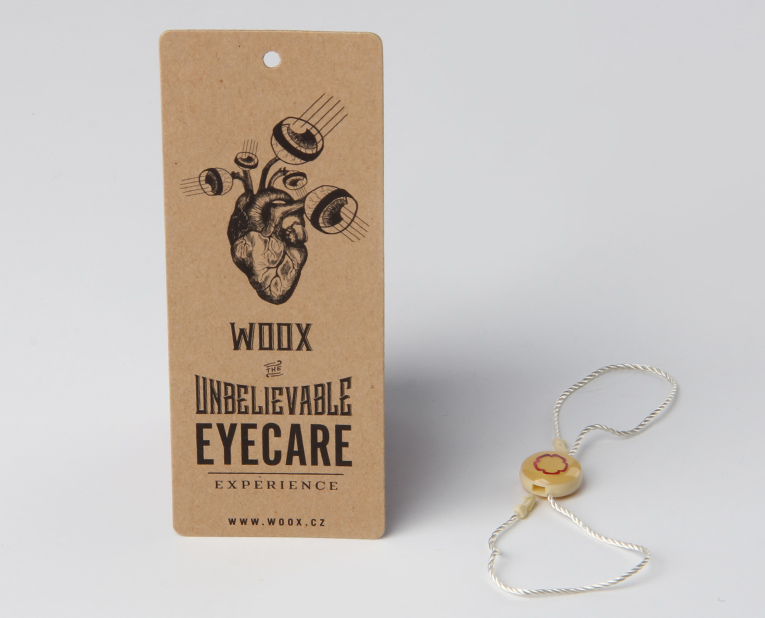 進擊的film,服裝吊牌在訂制過程中的第二步 進擊的film,服裝吊牌在訂制過程中的第二步