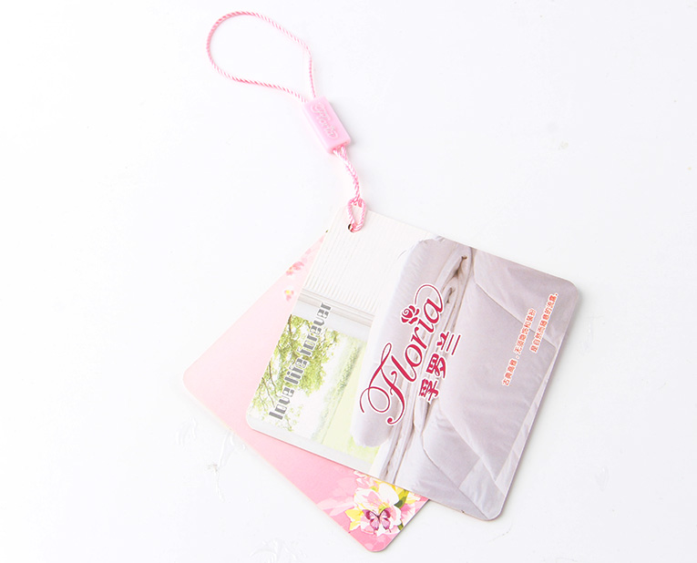 t恤吊牌在定做中,挑戰著色力的中性灰 t恤吊牌在定做中,挑戰著色力的中性灰