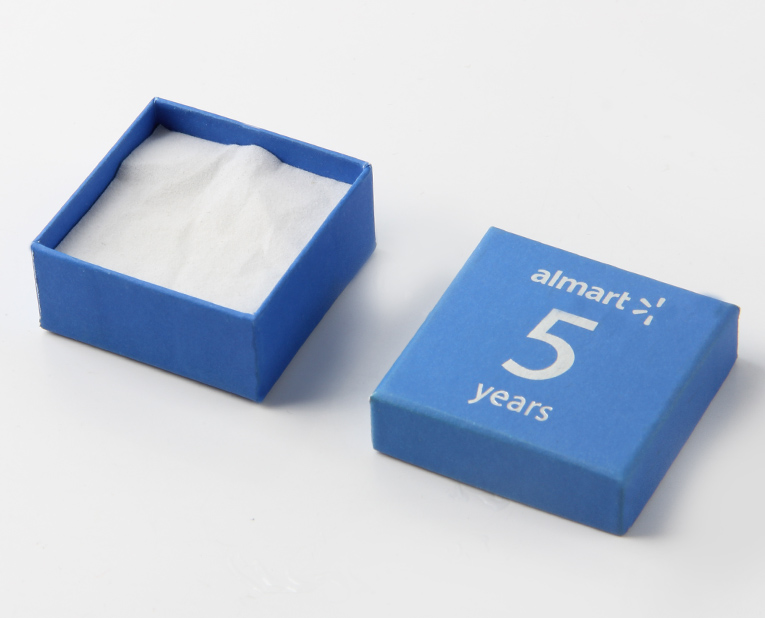 耳環(huán)的包裝盒如果在訂做時使用快速固著的油墨,效率1倍以上! 耳環(huán)的包裝盒如果在訂做時使用快速固著的油墨,效率1倍以上!