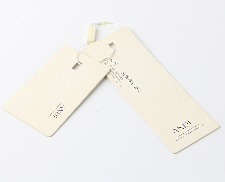 紙質(zhì)吊牌清理灶臺縫隙 紙質(zhì)吊牌清理灶臺縫隙