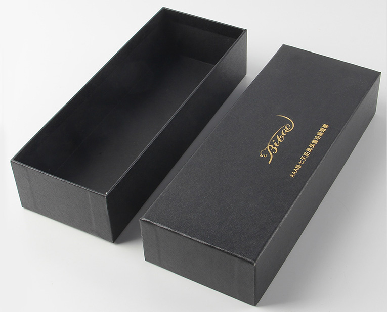 虛實結合的襪子包裝盒設計 虛實結合的襪子包裝盒設計