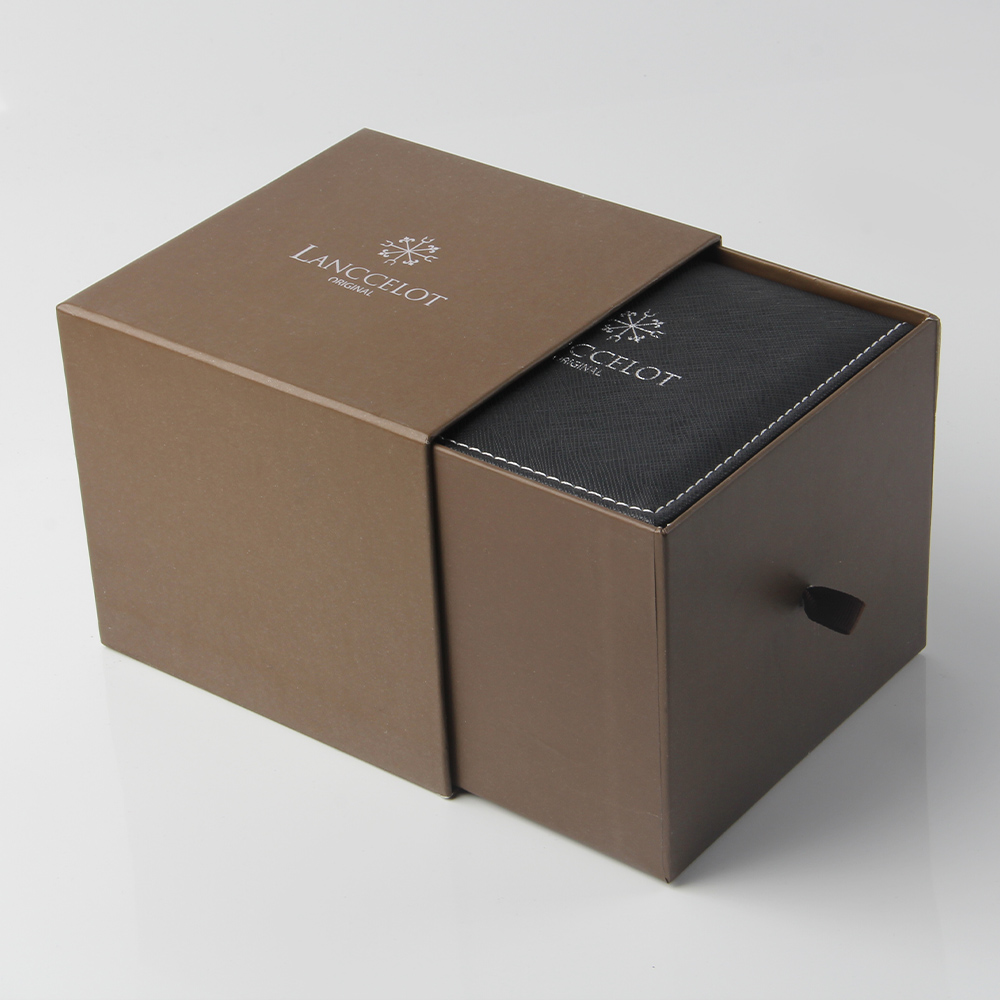 失敗的會(huì)讓項(xiàng)鏈精裝盒廠更加強(qiáng)大，做到更加好