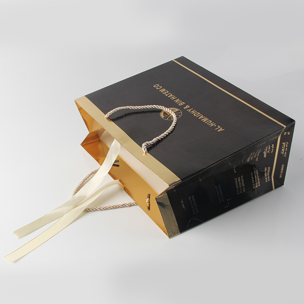 皮具紙袋制造商化腐朽為神奇,1張金卡紙變身特種紙 皮具紙袋制造商化腐朽為神奇,1張金卡紙變身特種紙