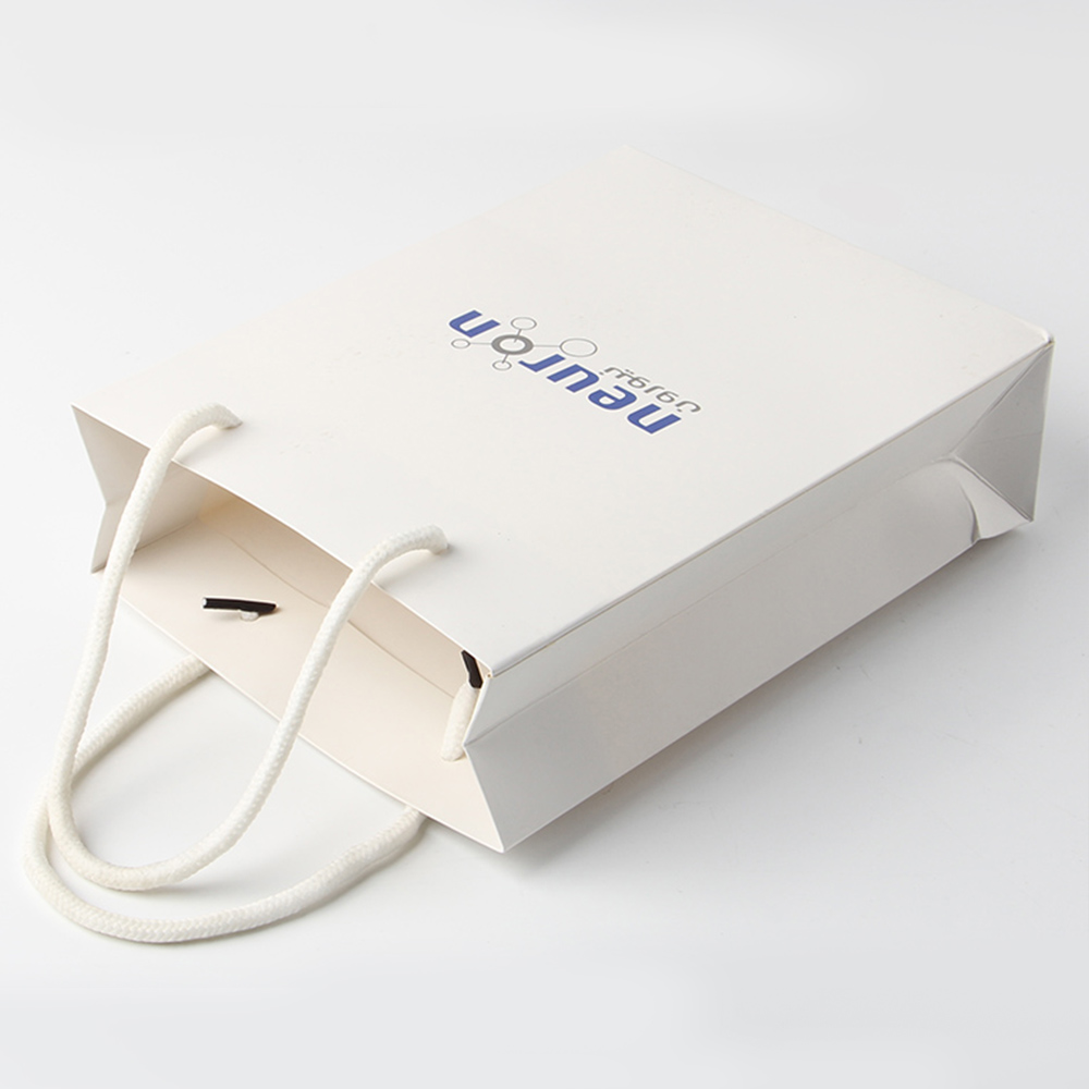 連手機紙袋都要模仿訂制，國產手機真的還有出路嗎？