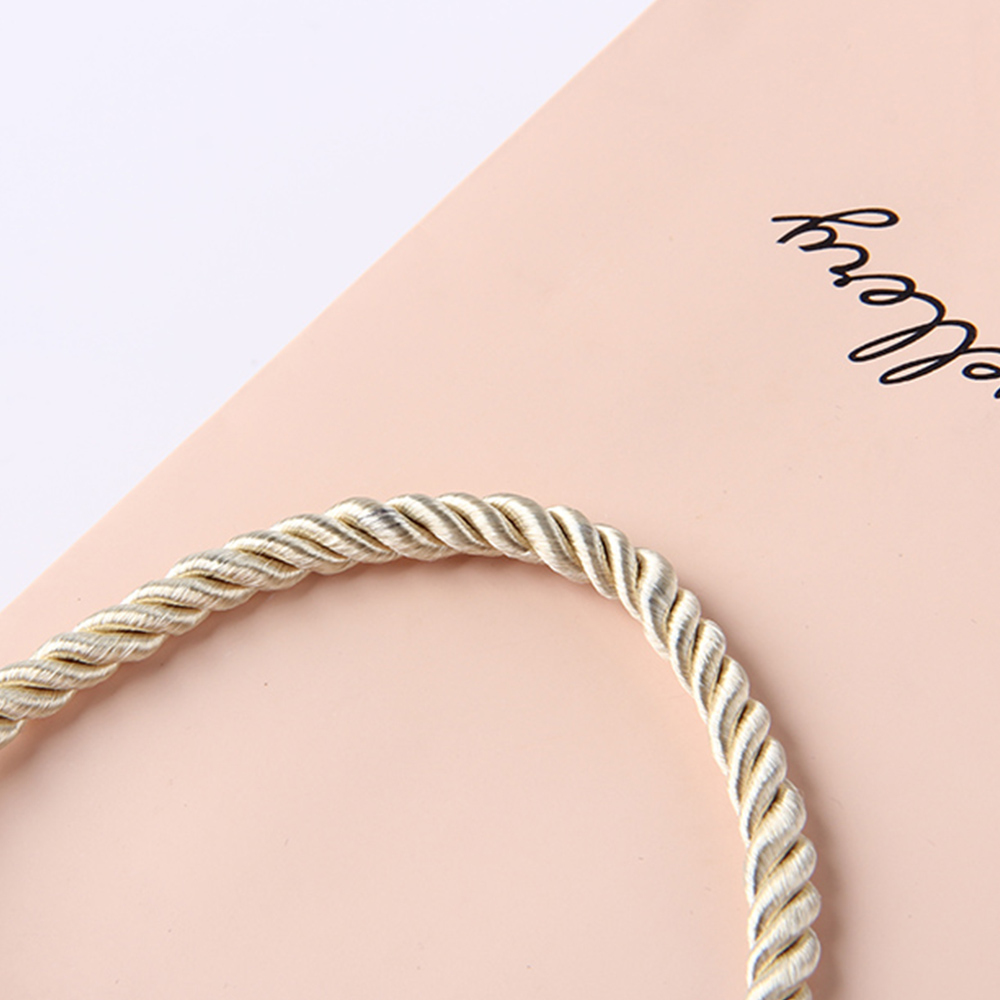 不管是不是首飾紙袋定做，工廠也不會打破約定俗成的規(guī)則