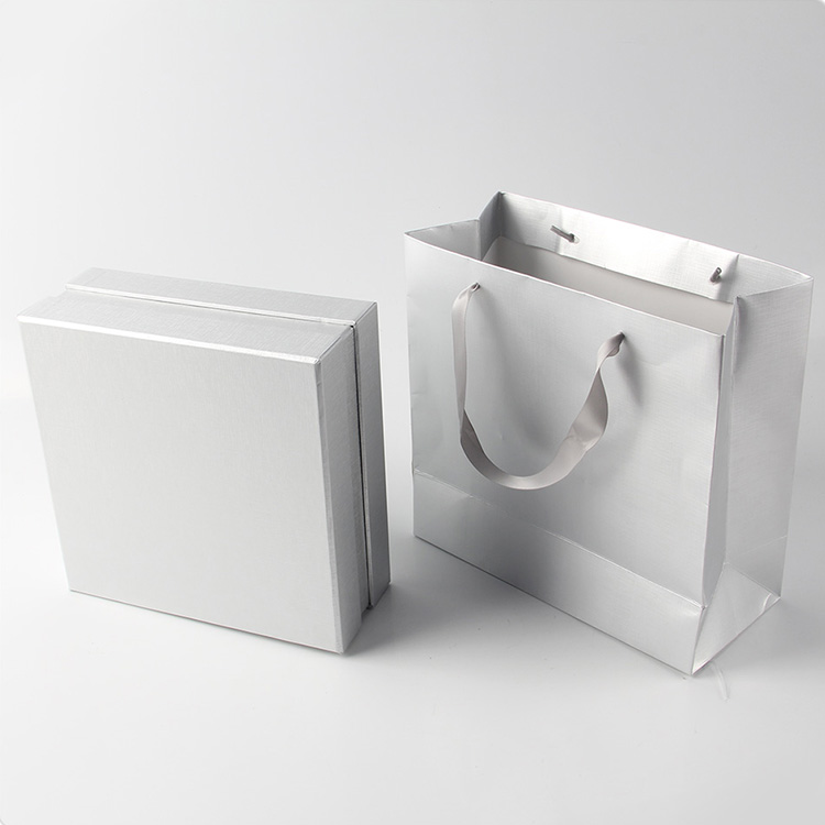 數(shù)碼打樣用于化妝品禮品袋訂做的2個直觀缺點 數(shù)碼打樣用于化妝品禮品袋訂做的2個直觀缺點