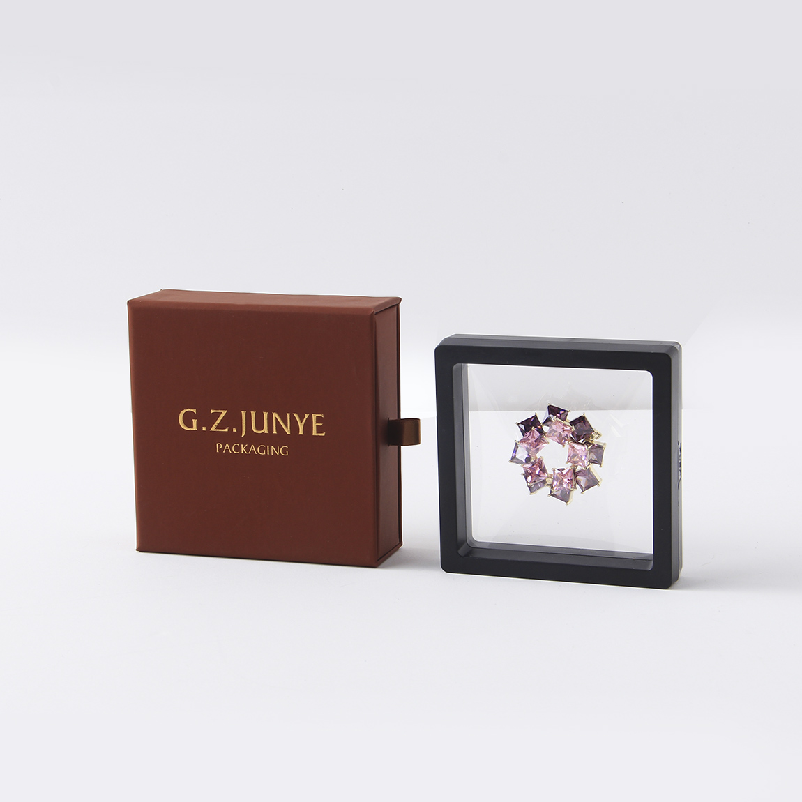 珠寶包裝盒內托的價值與作用